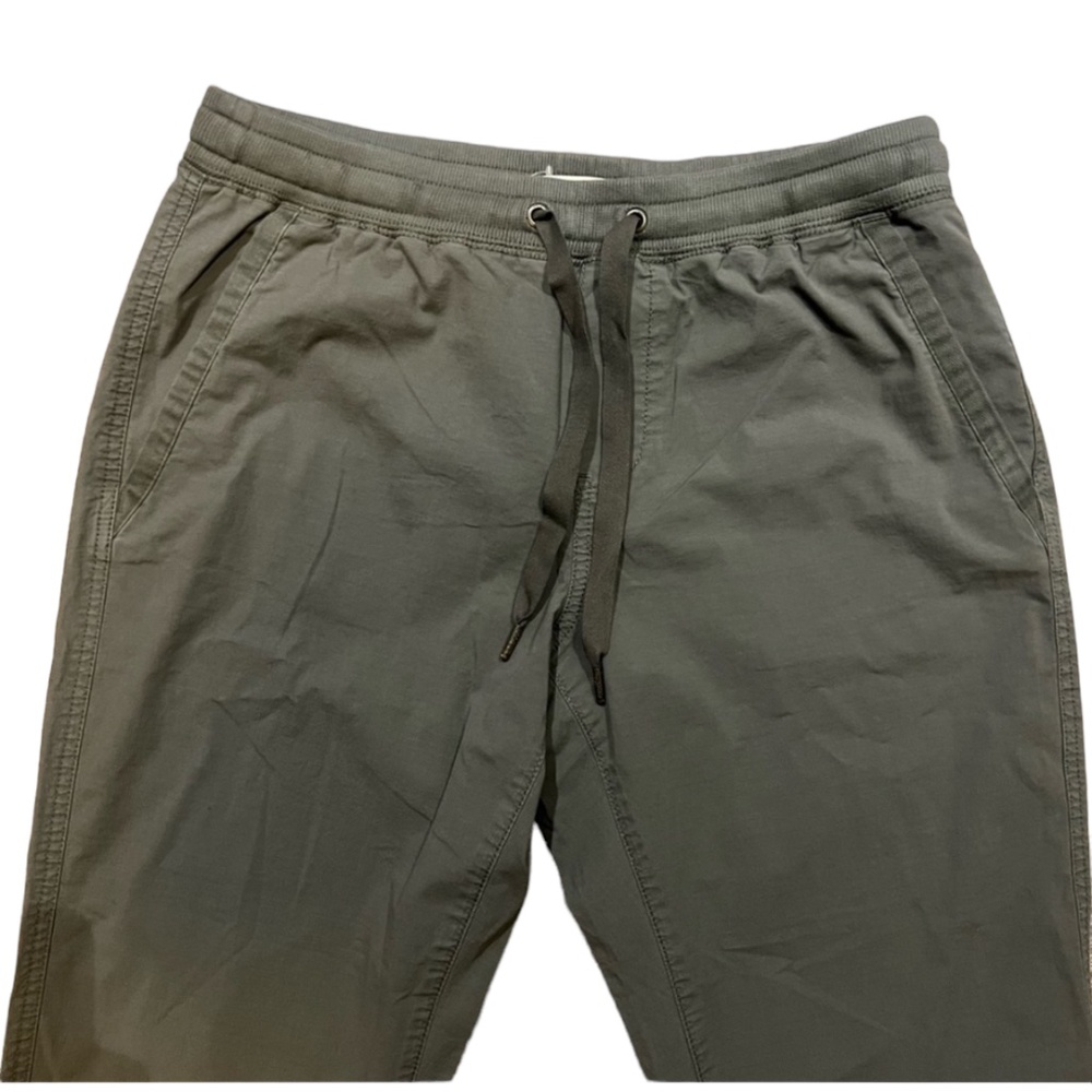 L.L. Bean Stretch Ripstop Pull-On Capri Pants - Picture 7 of 12